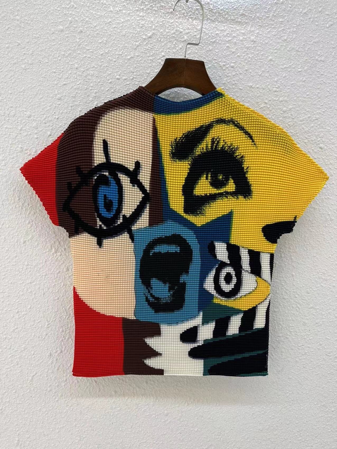 Printed pleated T-shirt