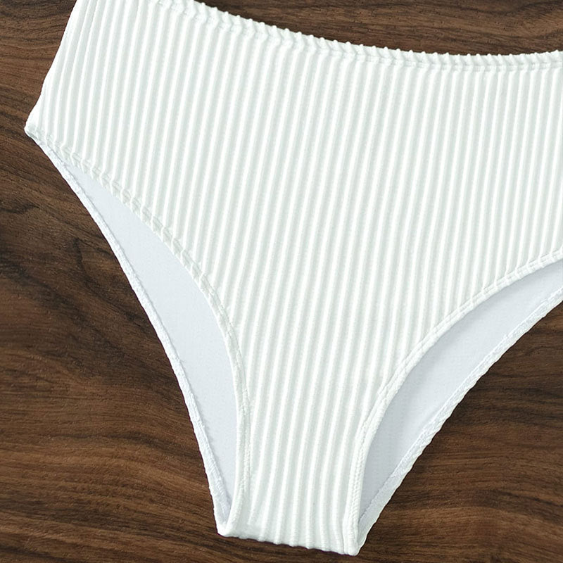 High-waisted bikini